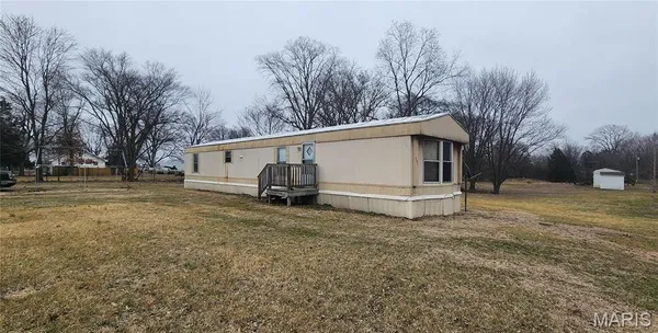 $99,000 | 5208 Walsh Road, Walsh, IL 62297