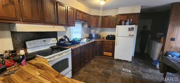 $99,000 | 5208 Walsh Road, Walsh, IL 62297