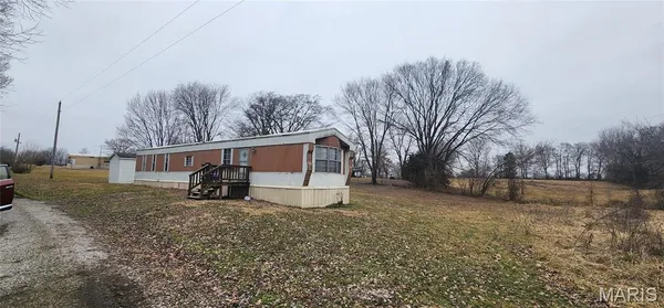 $99,000 | 5208 Walsh Road, Walsh, IL 62297