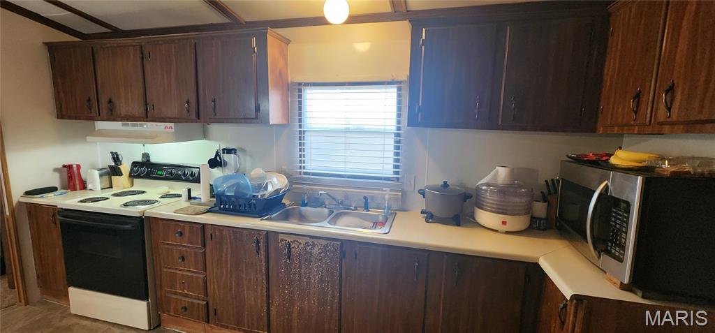 5208 Walsh Road Walsh, IL 62297 - Photo 9 of 20