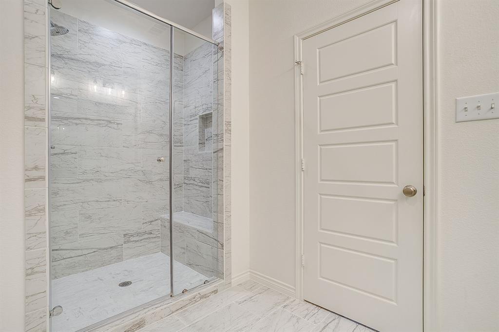 2829 Stanley Avenue Fort Worth, TX 76110 - Photo 22 of 40 a bathroom with a shower