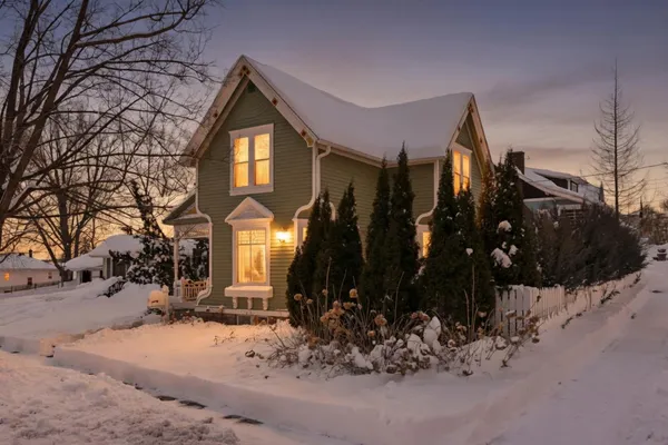 $324,900 | 831 Central Avenue, Red Wing, MN 55066