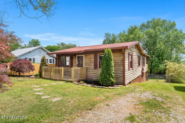 $259,900 | 2810 Carson Avenue, Knoxville, TN 37917