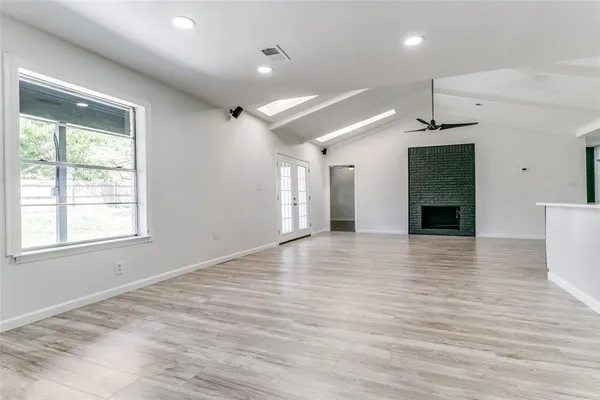 $359,900 | 933 Charleston Court, Bedford, TX 76022