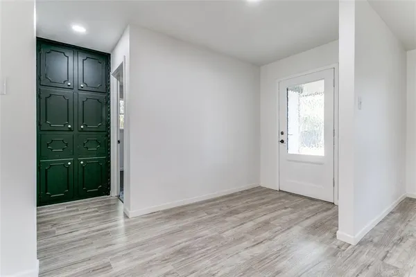 $359,900 | 933 Charleston Court, Bedford, TX 76022