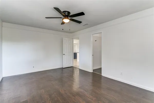 $359,900 | 933 Charleston Court, Bedford, TX 76022