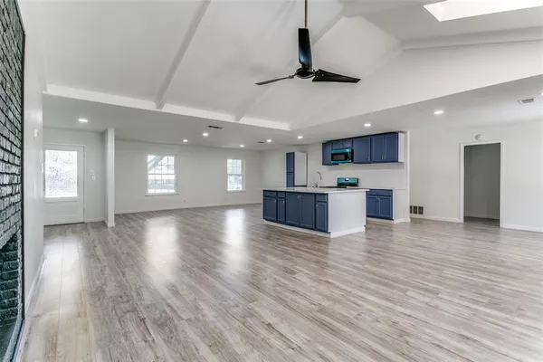 $359,900 | 933 Charleston Court, Bedford, TX 76022