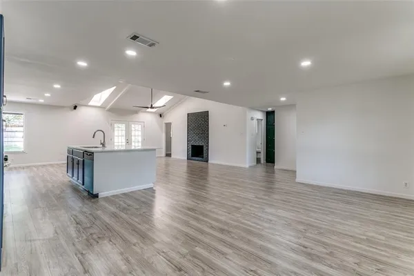 $359,900 | 933 Charleston Court, Bedford, TX 76022