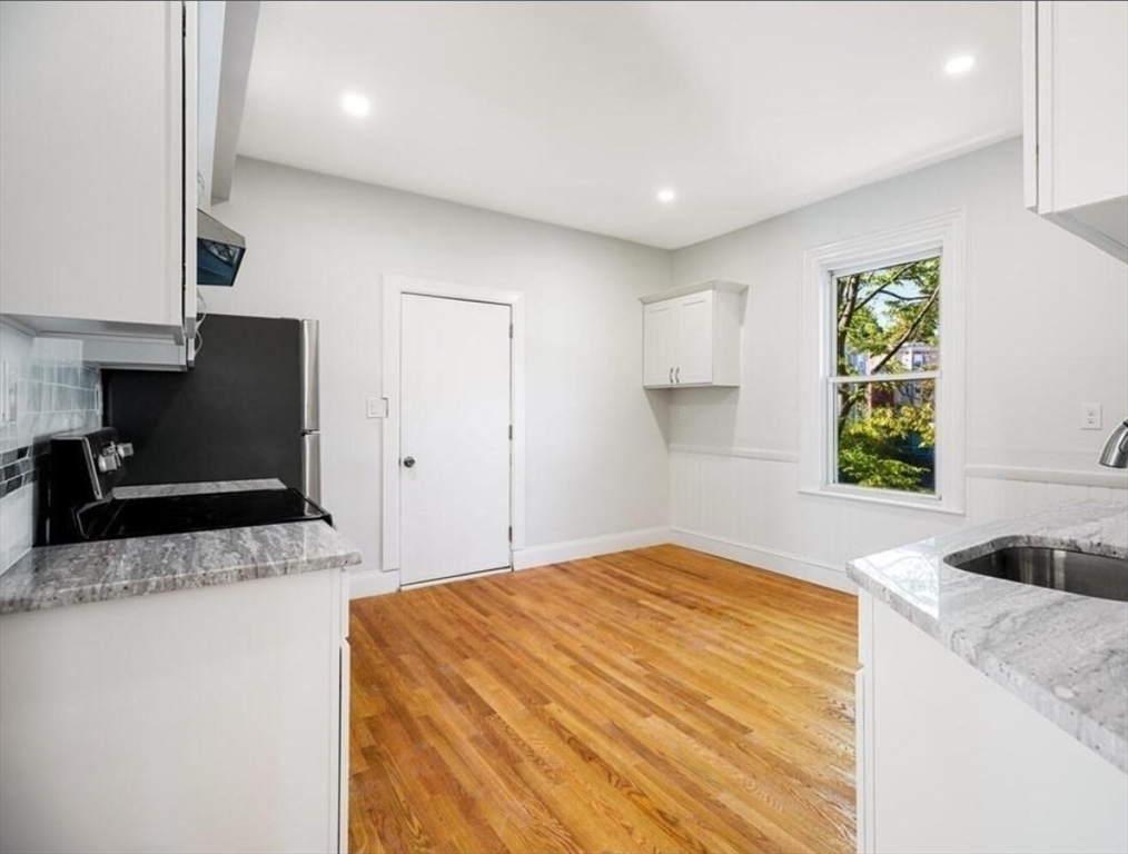 348 Centre Street, Unit 2A Boston, MA 02130 - Photo 5 of 10 Gallery Image 5