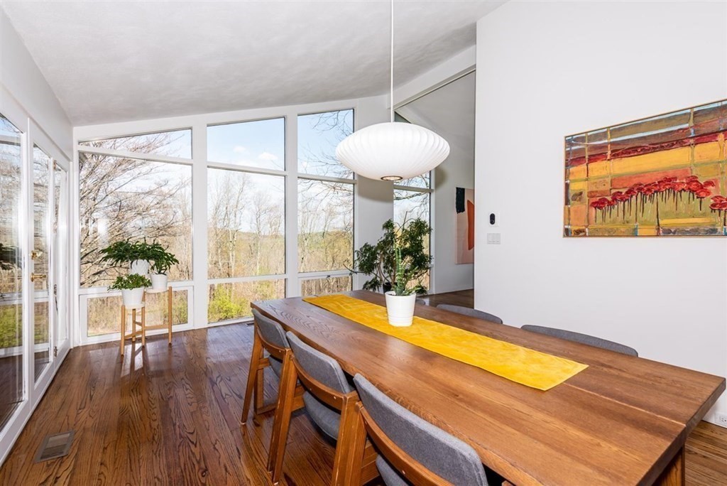 590 S Road Holden, MA 01520 - Photo 10 of 40 Gallery Image 10