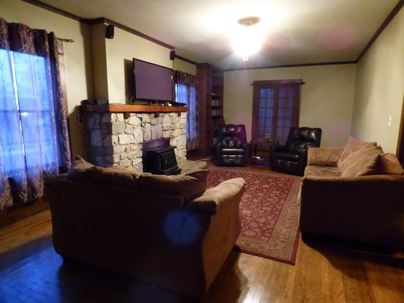 2227 East High Street Springfield, OH 45505 - Photo 3 of 22