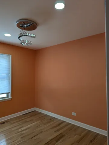 $2,705 | 94 Jf Kennedy Boulevard, Elk Grove Village, IL 60007