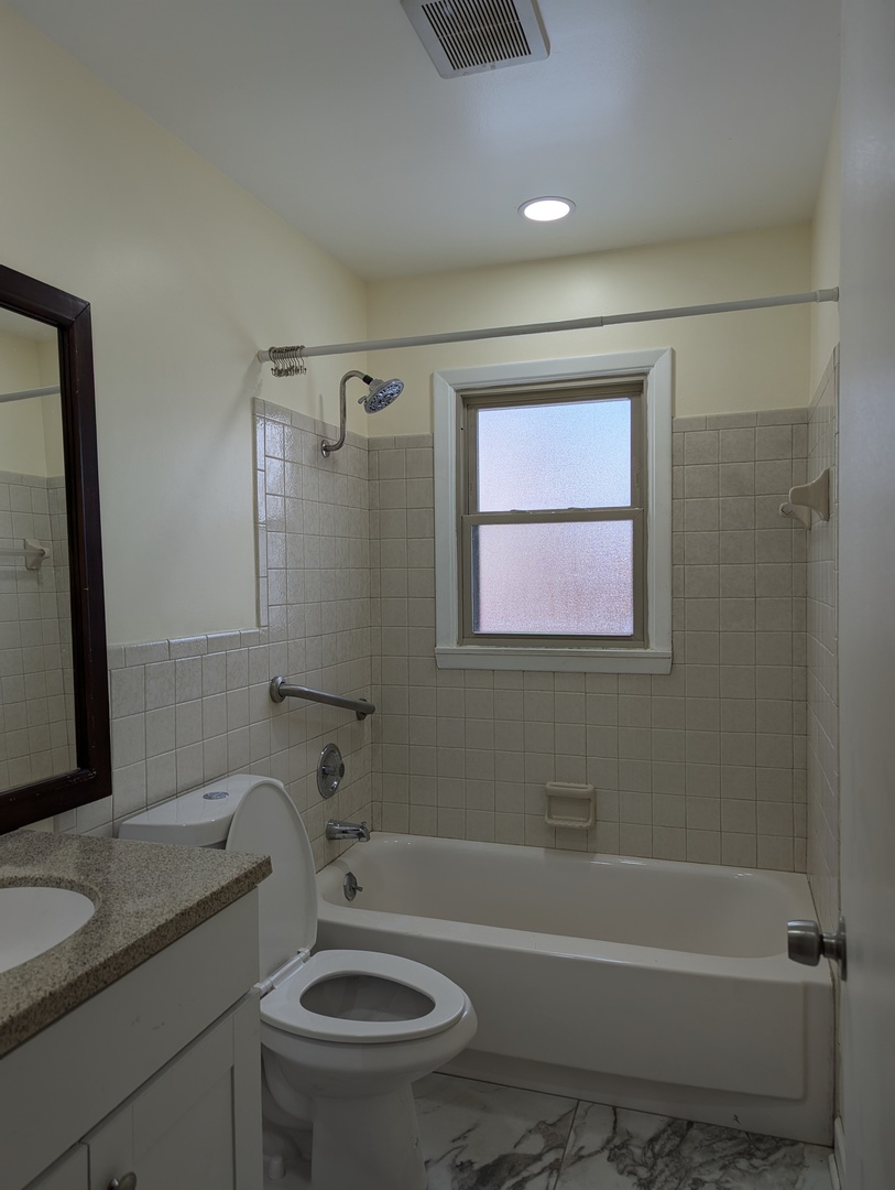 94 Jf Kennedy Boulevard Elk Grove Village, IL 60007 - Photo 8 of 10