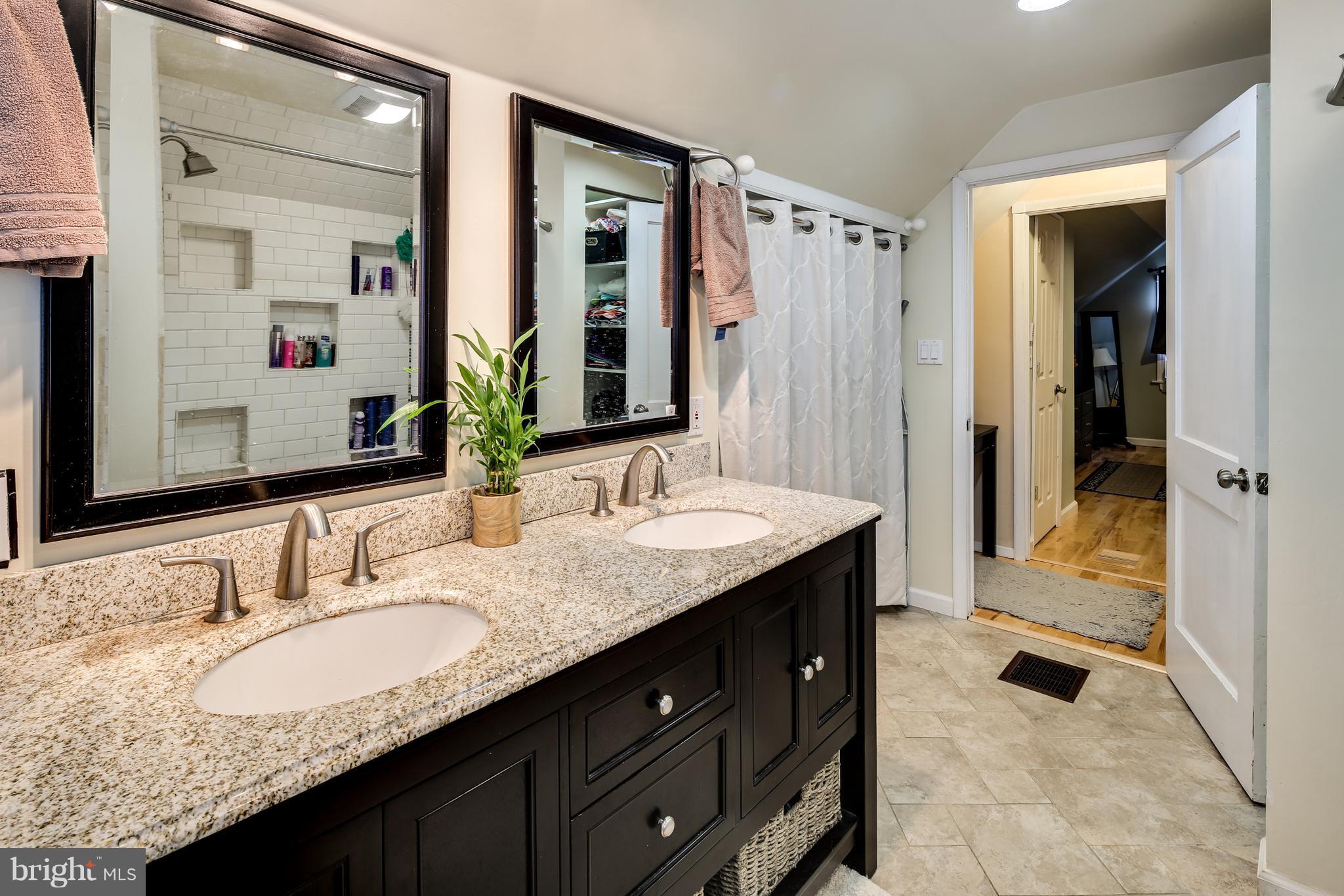 808 Templecliff Road Baltimore, MD 21208 - Photo 19 of 24 Bath (Master)