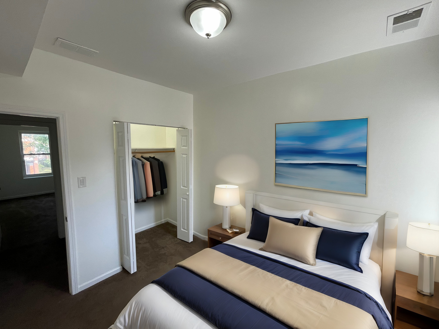 649 East Marquette Road, Unit 3 Chicago, IL 60637 - Photo 12 of 15 a bedroom with a bed and a lamp