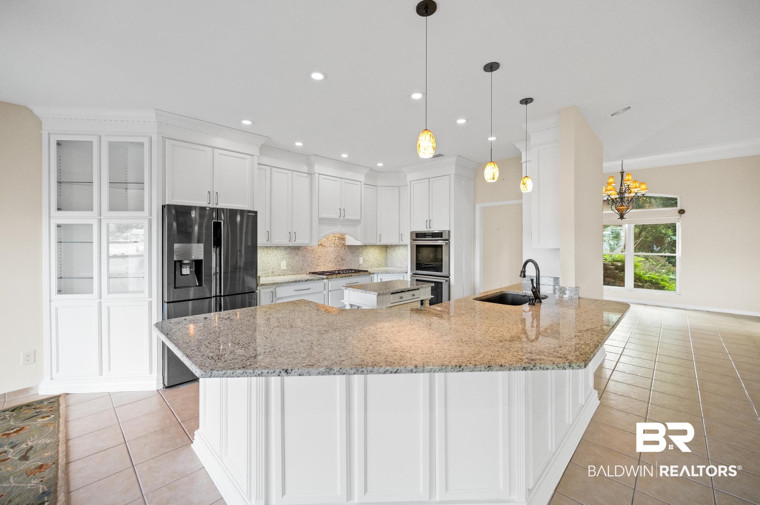 9370 Neumann Drive Elberta, AL 36530 - Photo 11 of 47 Kitchen