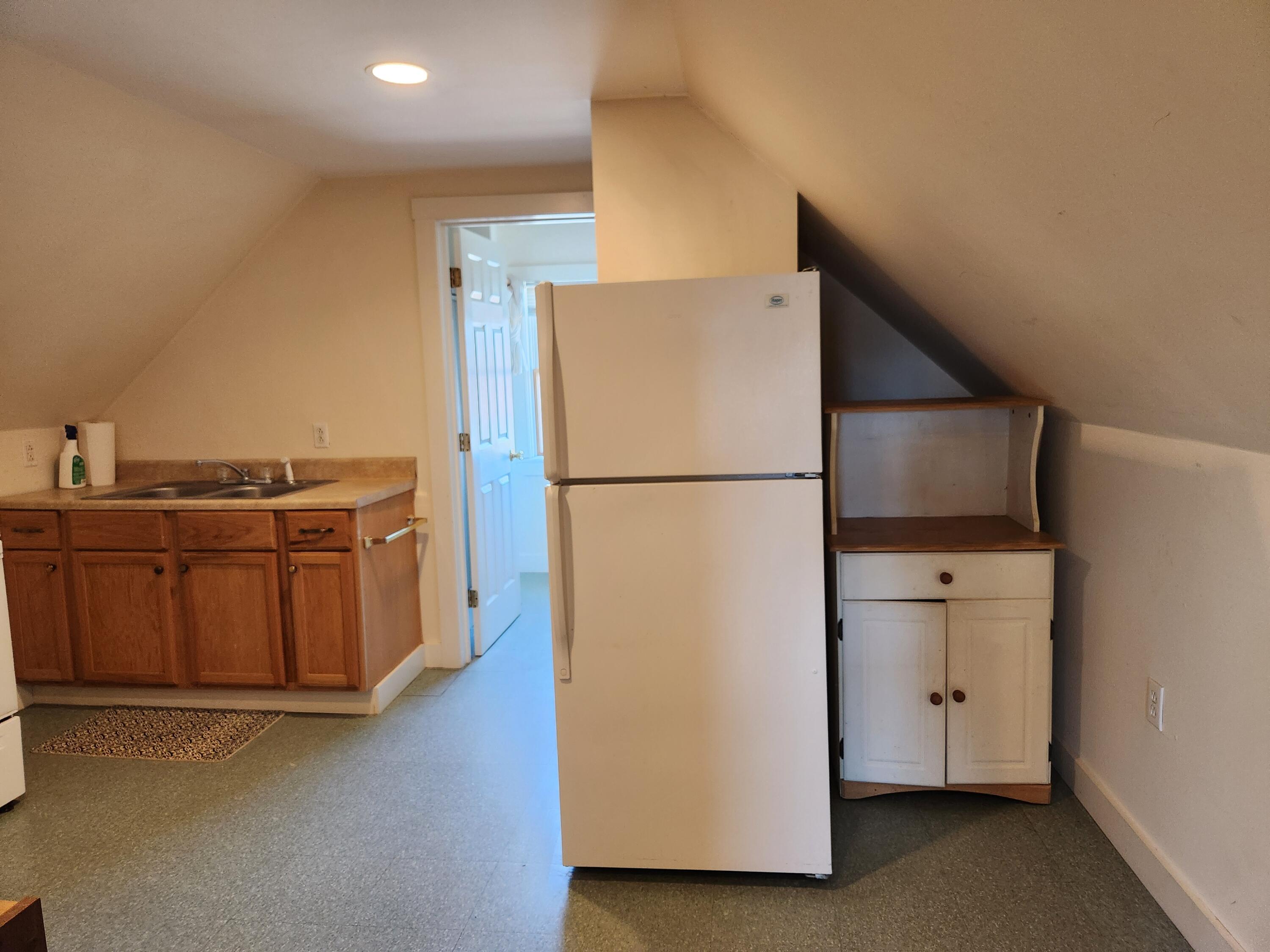 11 Center Street Brunswick, ME 04011 - Photo 21 of 35 20250414_154457