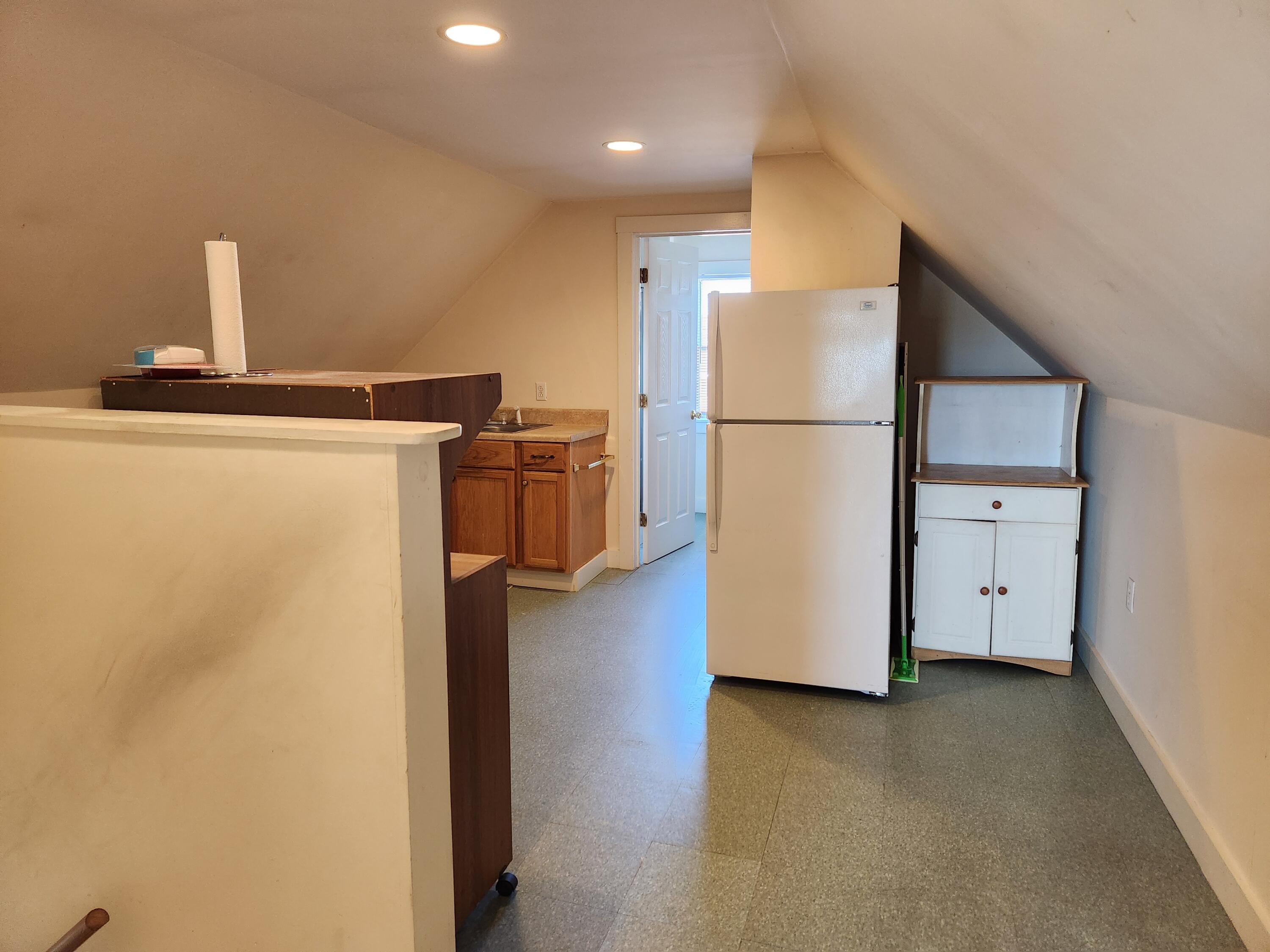 11 Center Street Brunswick, ME 04011 - Photo 24 of 35 20250417_132041