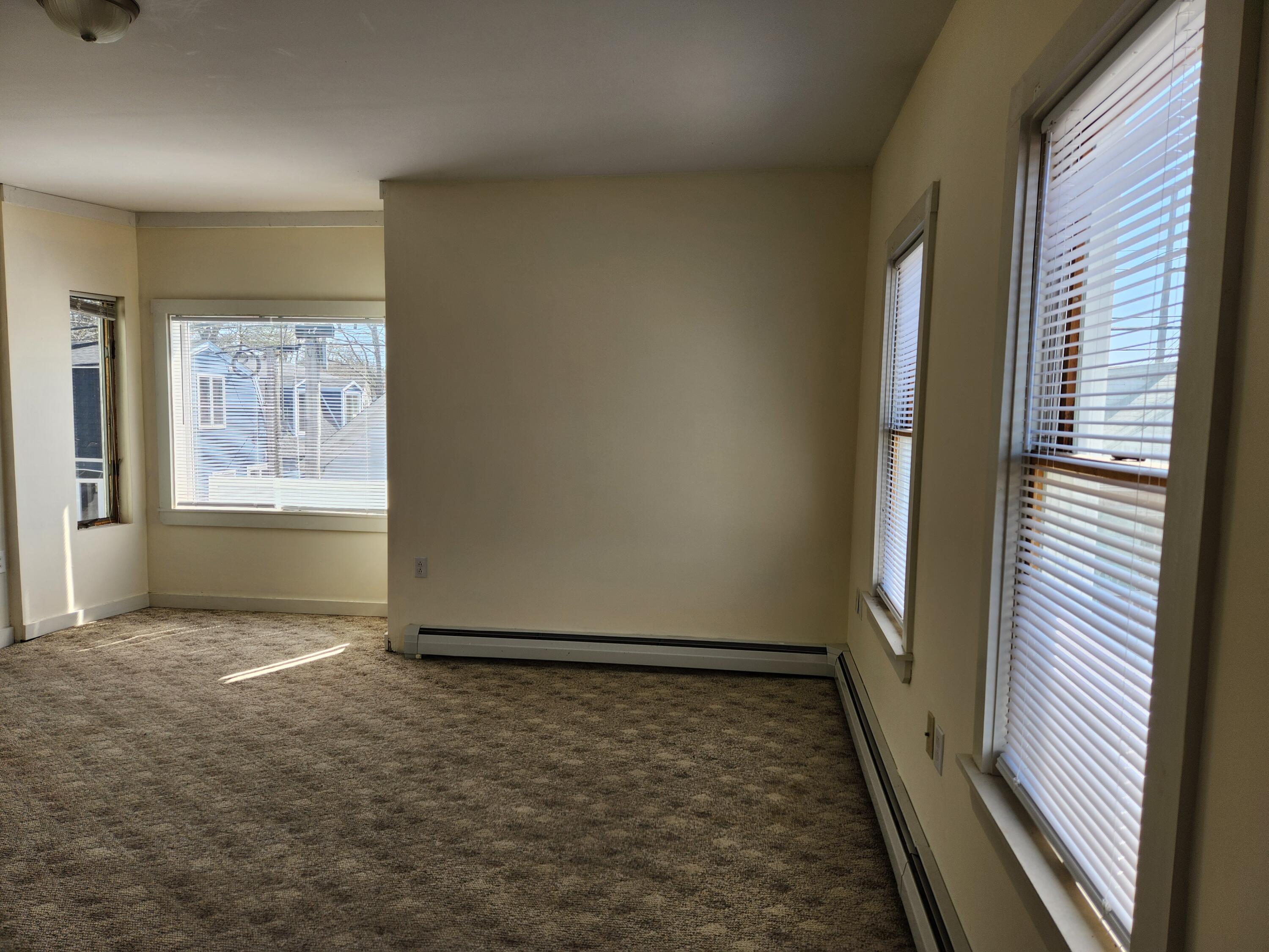 11 Center Street Brunswick, ME 04011 - Photo 29 of 35 20250417_132416