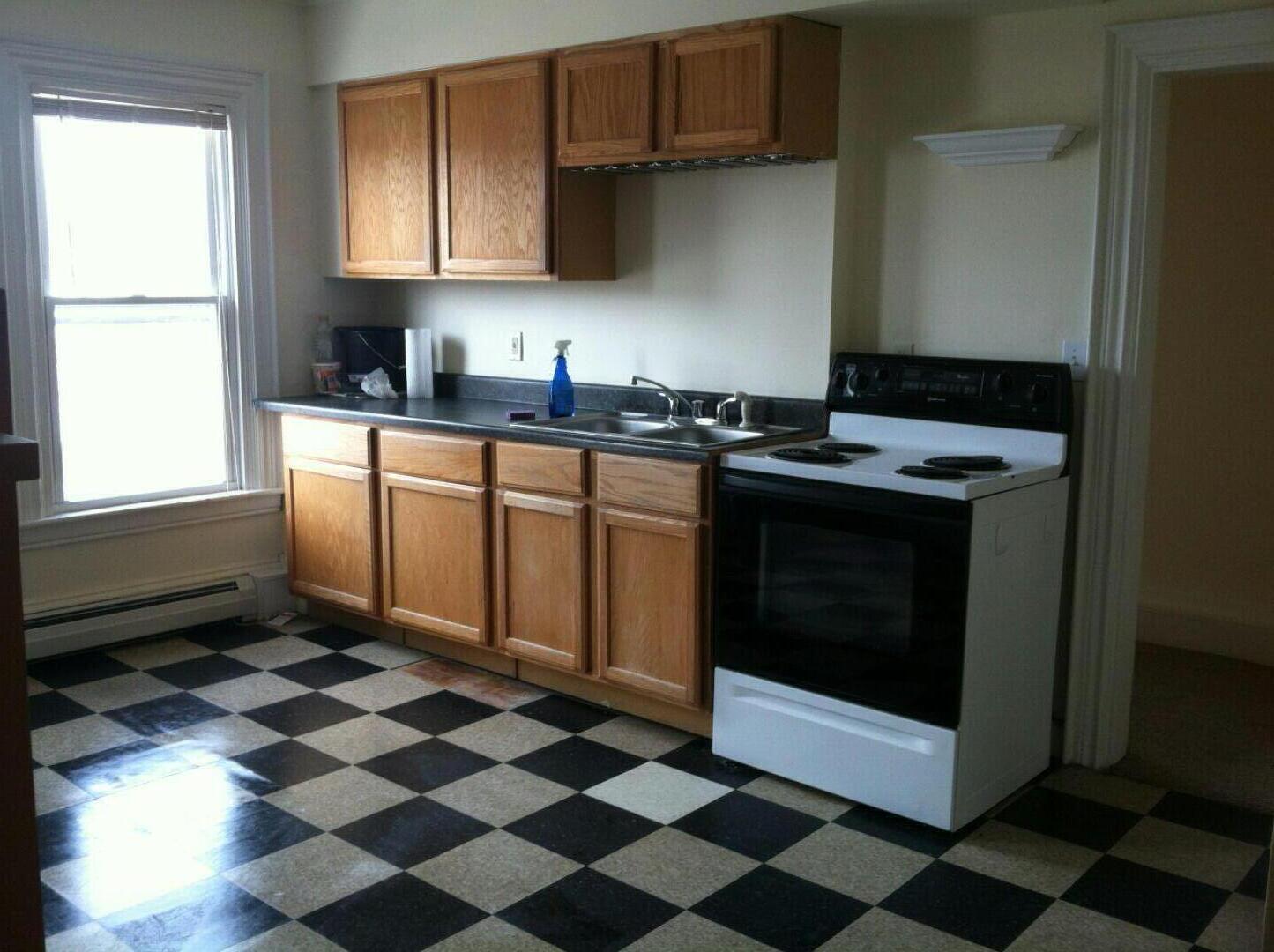 11 Center Street Brunswick, ME 04011 - Photo 5 of 35 11B center st kit (1)