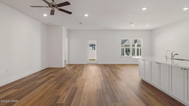 $450,755 | 425 Wolcott Way, Panama City Beach, FL 32413