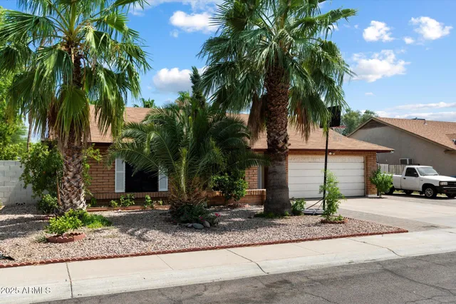 $458,000 | 143 West Michelle Drive, Phoenix, AZ 85023