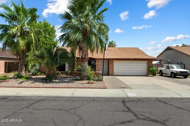 $458,000 | 143 West Michelle Drive, Phoenix, AZ 85023