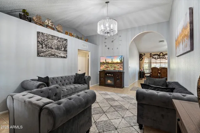 $458,000 | 143 West Michelle Drive, Phoenix, AZ 85023