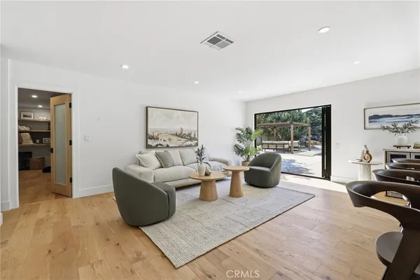 $9,500 | 10345 Oso Avenue, Chatsworth, CA 91311
