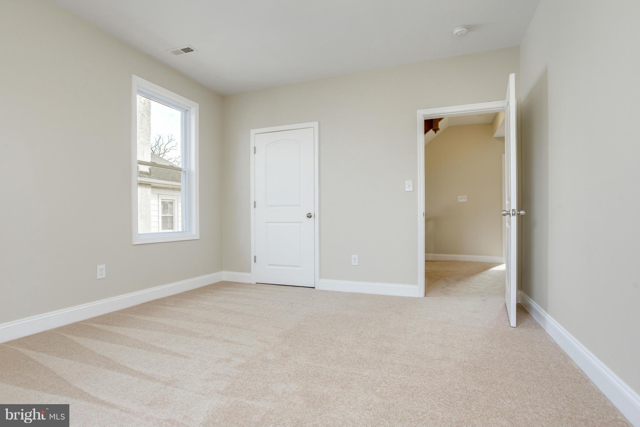 3210 Vickers Road Baltimore, MD 21216 - Photo 16 of 30 Interior (General)