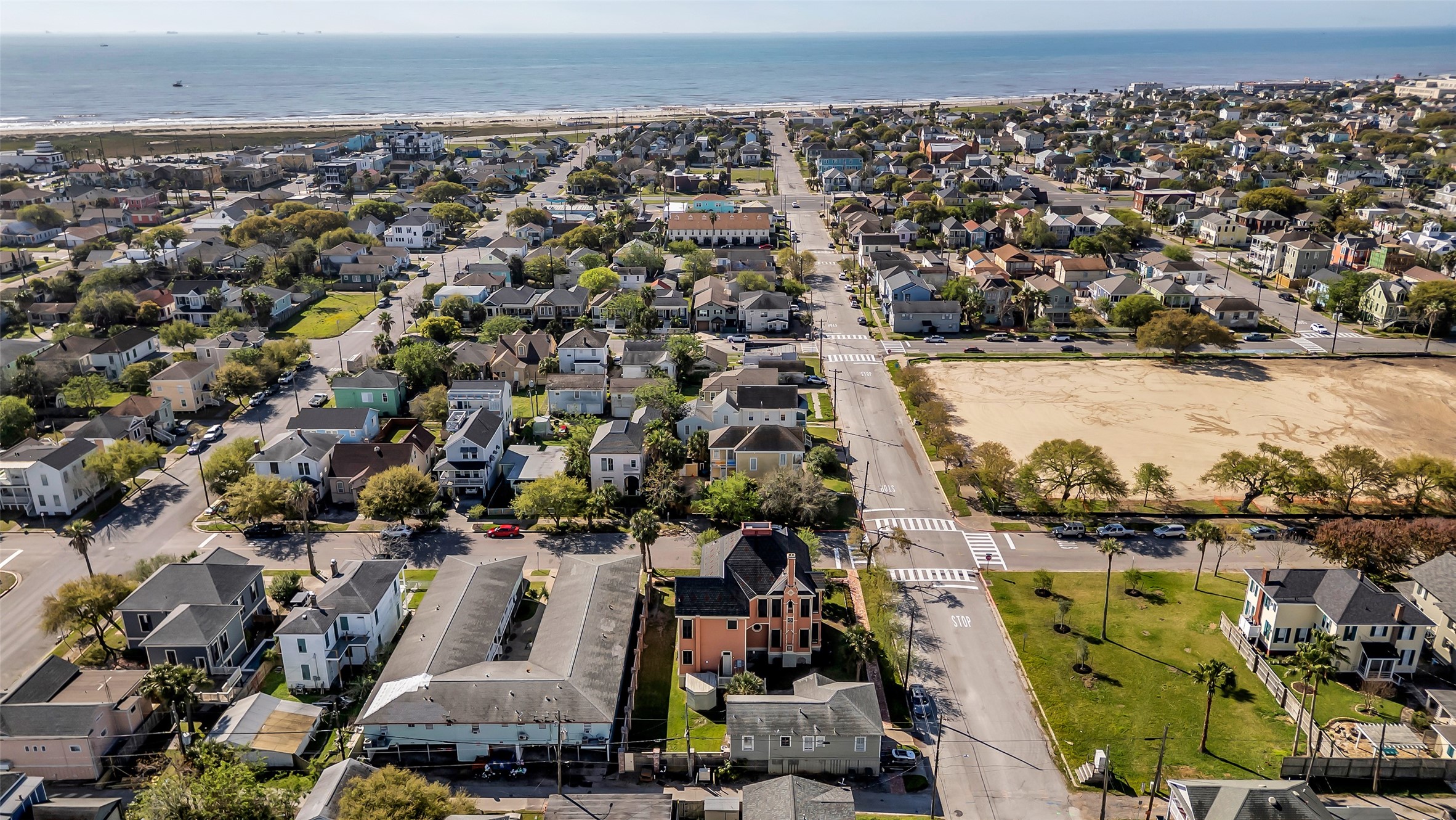 926 Winnie Street Galveston, TX 77550 - Photo 39 of 49 an aerial view of multiple house
