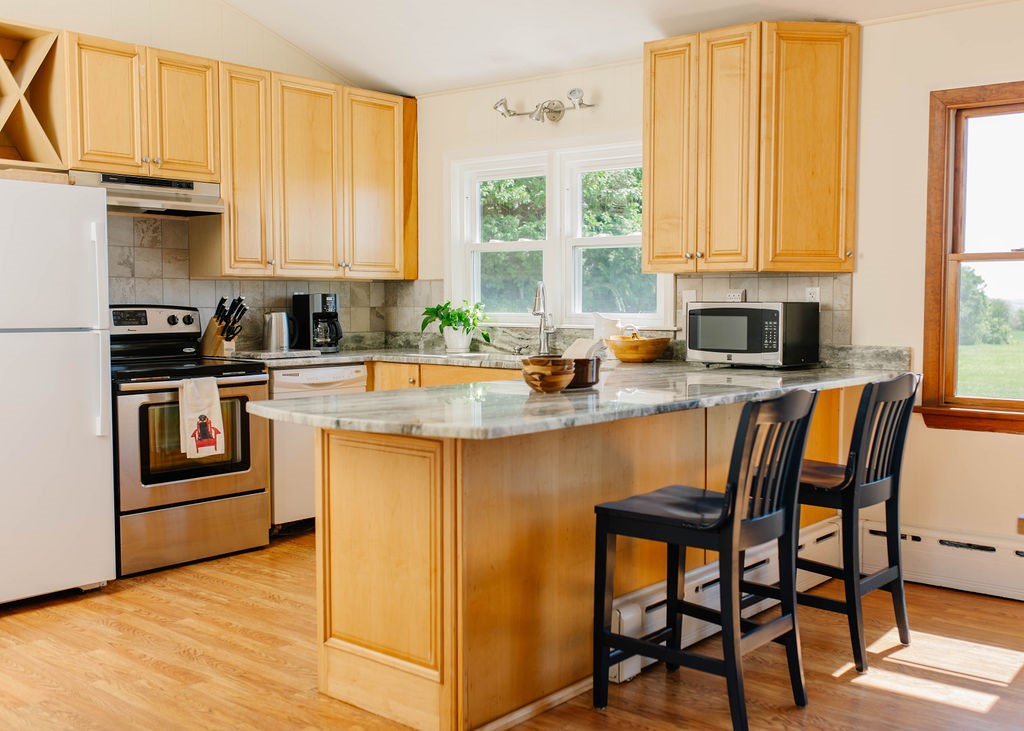 31 Beach Drive Little Compton, RI 02837 - Photo 12 of 29 Gallery Image 12