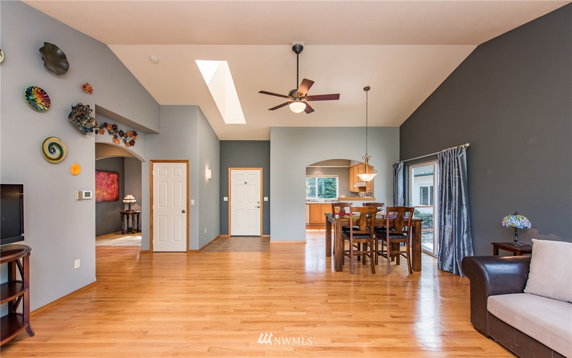31 Guy Kelly Road Port Angeles, WA 98362 - Photo 5 of 24 Gallery Image 5