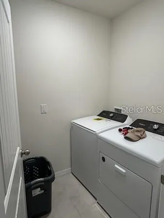 $2,300 | 20082 Royal Tern Court, Leesburg, FL 34748