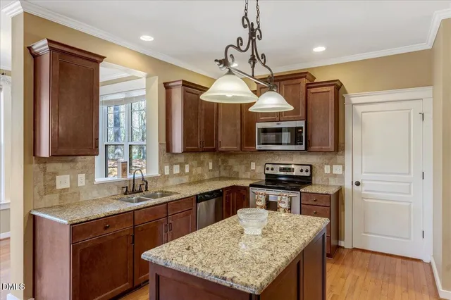 $395,000 | 105 Byron Court, Oxford, NC 27565