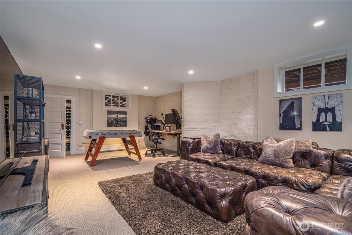 4200 Washington Avenue Seattle, WA 98199 - Photo 31 of 40