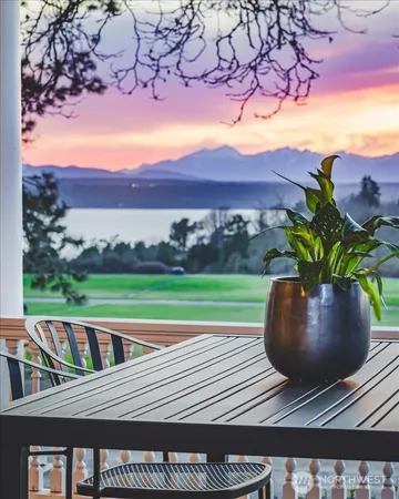 $4,745,000 | 4200 Washington Avenue, Seattle, WA 98199