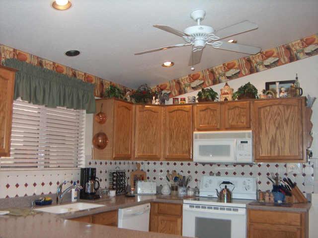 154 West Smoke Tree Road Gilbert, AZ 85233 - Photo 1 of 6 Primary Photo