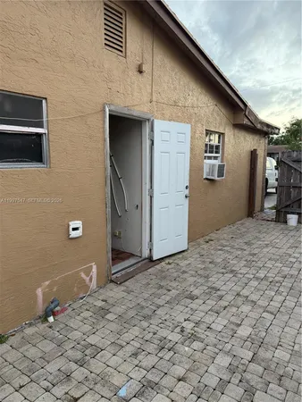 $297,000 | 648 Northwest 2nd Terrace, Deerfield Beach, FL 33441