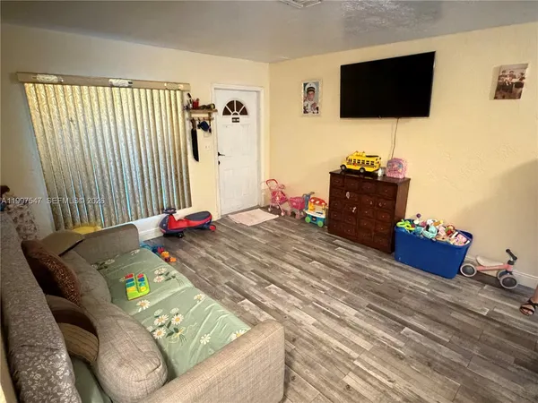 $297,000 | 648 Northwest 2nd Terrace, Deerfield Beach, FL 33441