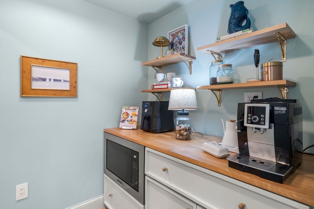 21 Hicks Point Road Duxbury, MA 02332 - Photo 10 of 35