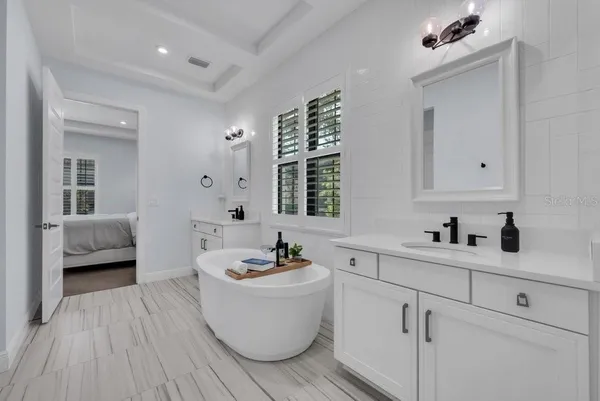 $1,159,999 | 5321 Osprey Ridge Drive, Lithia, FL 33547