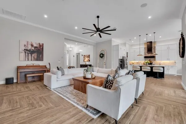 $1,159,999 | 5321 Osprey Ridge Drive, Lithia, FL 33547