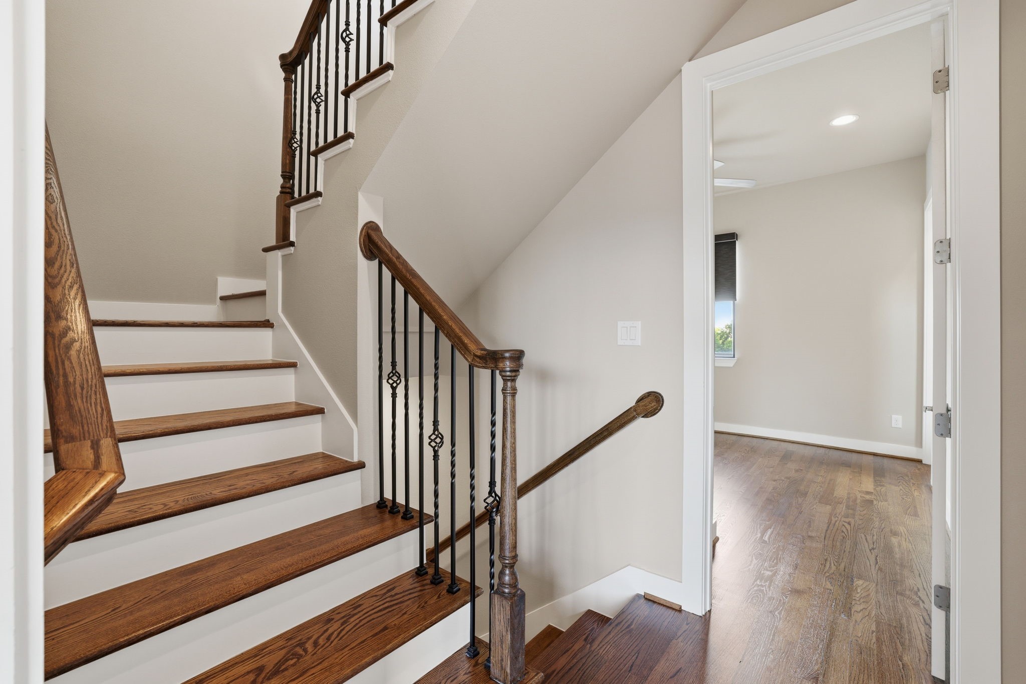 4102 Marina Street Houston, TX 77007 - Photo 26 of 32 Beautifully designed staircase that takes you to the fourth-floor terrace.
