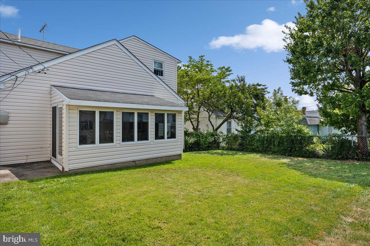 9242 Annapolis Road Philadelphia, PA 19114 - Photo 5 of 27 Gallery Image 5