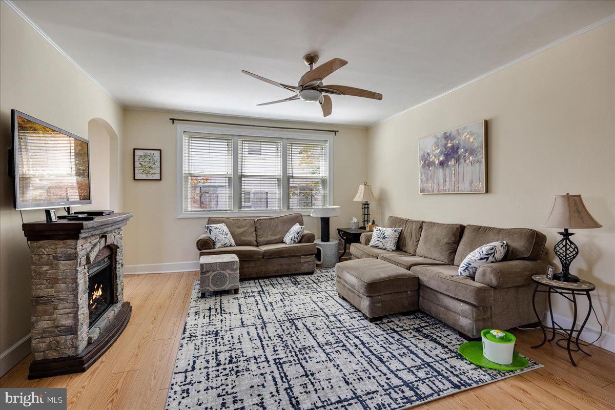 9242 Annapolis Road Philadelphia, PA 19114 - Photo 8 of 27 Gallery Image 8