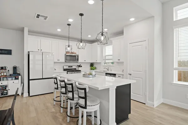$420,000 | 21431 Llano Grande Boulevard, Porter, TX 77365