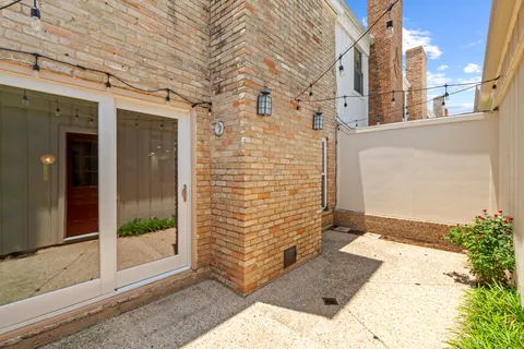 $580,000 | 3966 Far W Boulevard, Austin, TX 78731