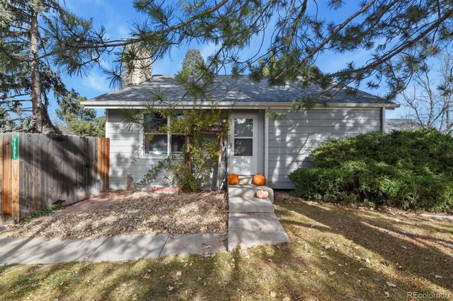 $400,000 | 11991 East Cornell Circle, Aurora, CO 80014