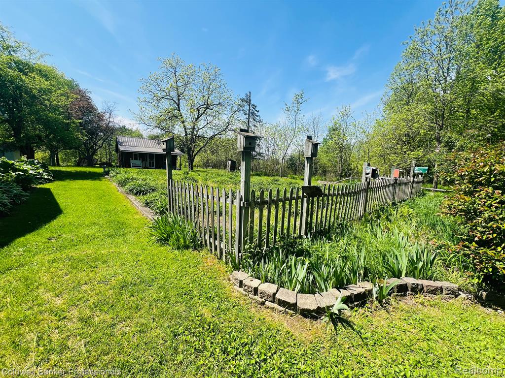 6125 Jefferson Road North Branch, MI 48461 - Photo 9 of 48